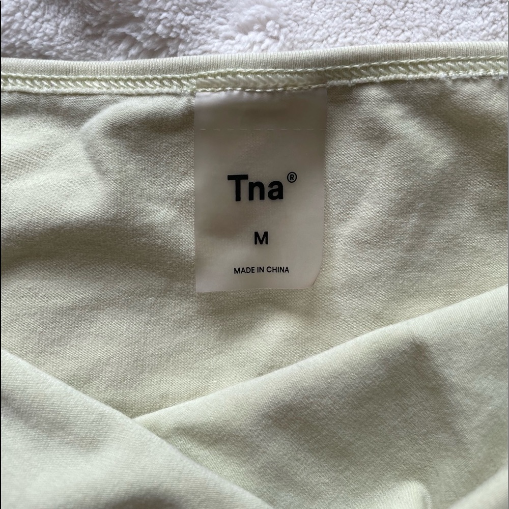 TNA Cropped Tank - Picture 4 of 4